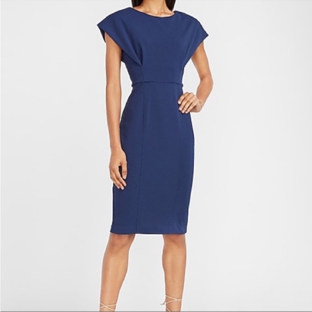 Express NWT Women’s Cap Sleeve V-Back Sheath Dress in Navy Size: Large
